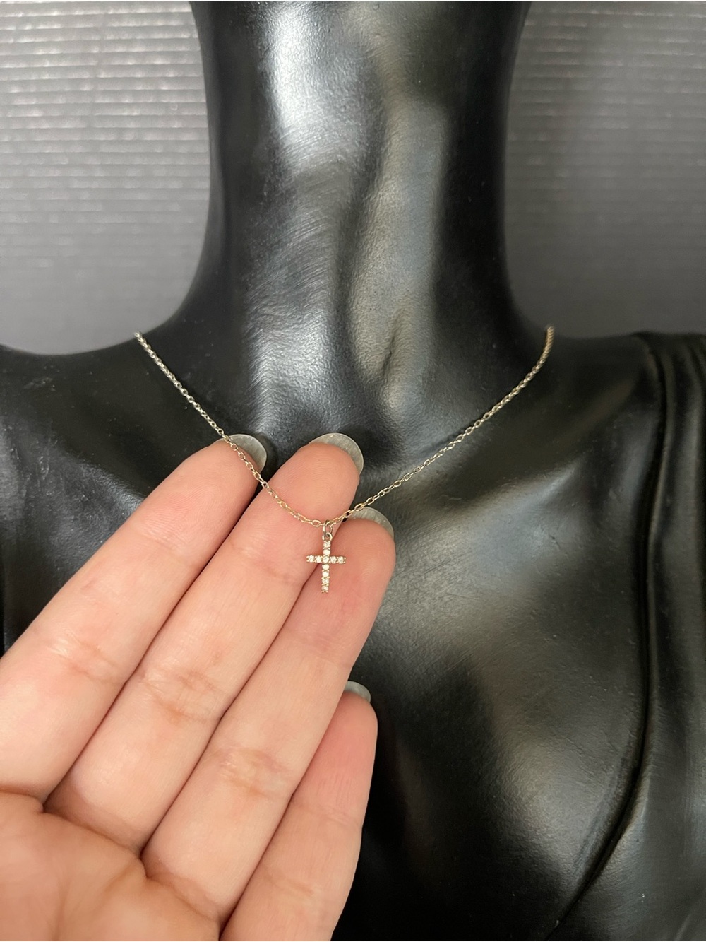 Sterling silver dainty cz white gem small cross necklace